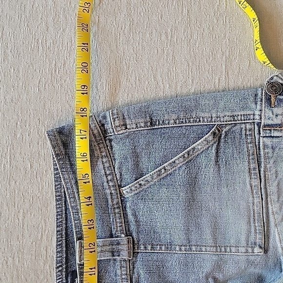 AREOPOSTALE jean shorts.  Good condition.  Size 9/10. - Picture 6 of 7